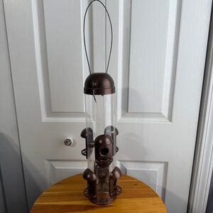 Pennington bronze clear squirrel resistant bird feeder